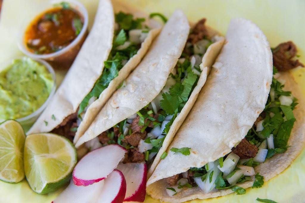 La Imperial | restaurant | 327 State Ave, Shafter, CA 93263, USA | 6617461717 OR +1 661-746-1717