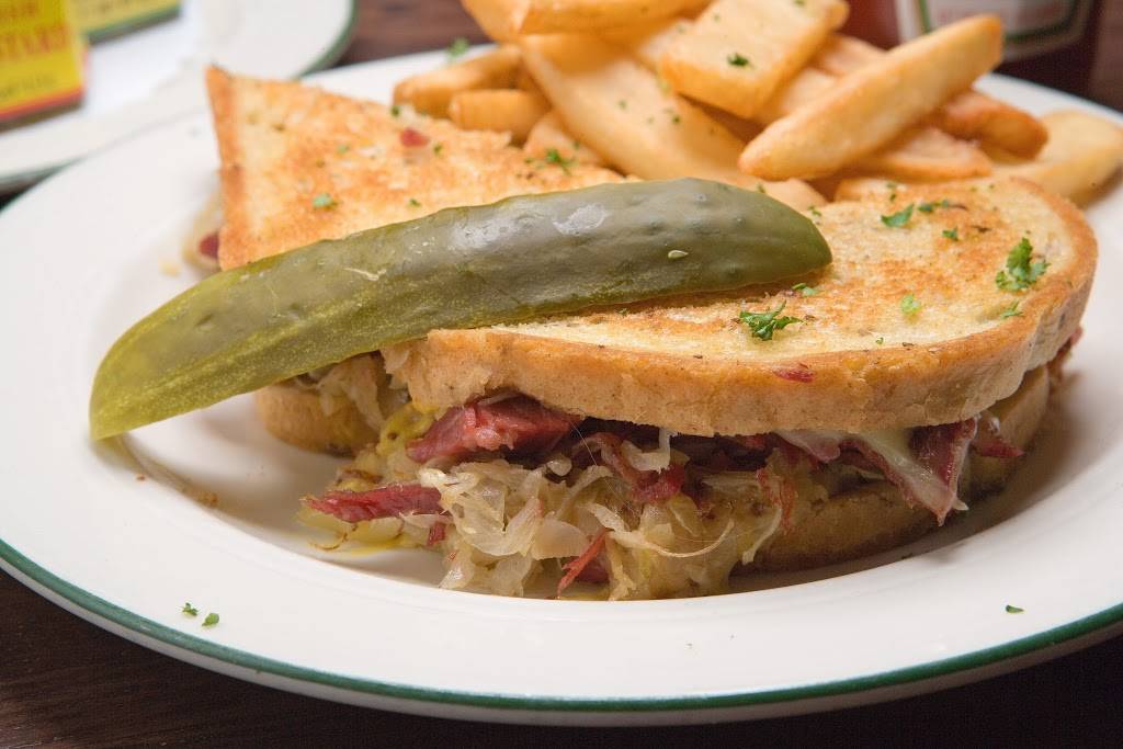 Killarney House | restaurant | 584 W Central Ave, Davidsonville, MD 21035, USA | 4107988700 OR +1 410-798-8700