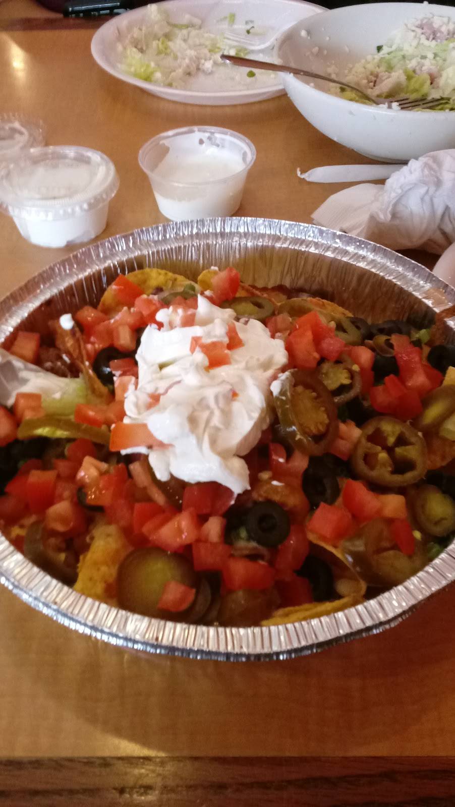 Arnis Rossville | restaurant | 17 N Plank St, Rossville, IN 46065, USA | 7653792764 OR +1 765-379-2764