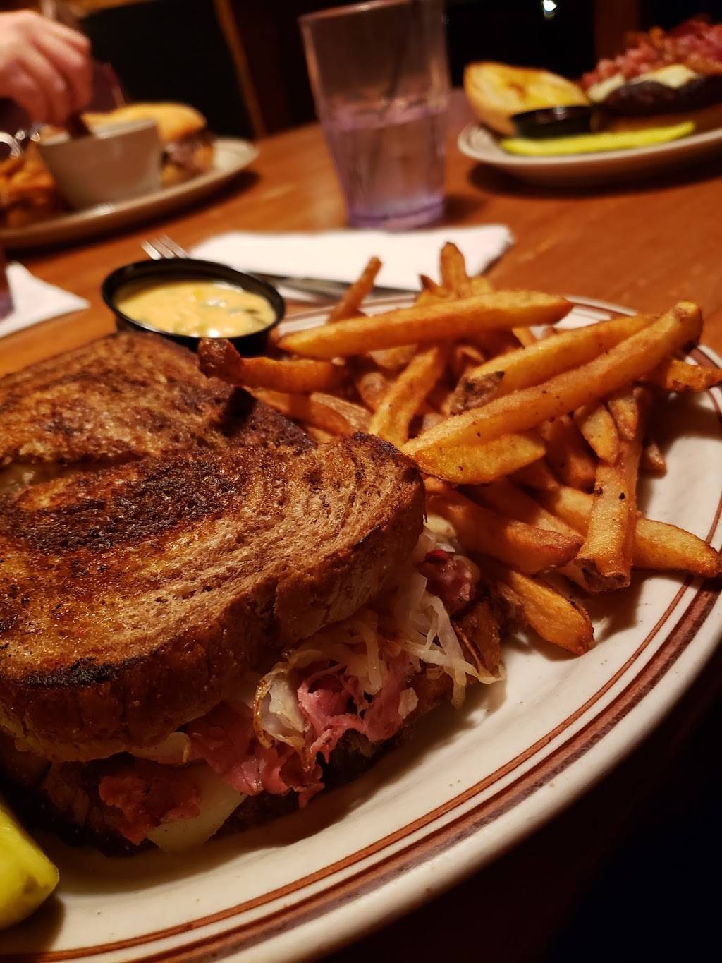 Easy Street Cafe | restaurant | 104 S Main St, Bowling Green, OH 43402, USA | 4193530988 OR +1 419-353-0988