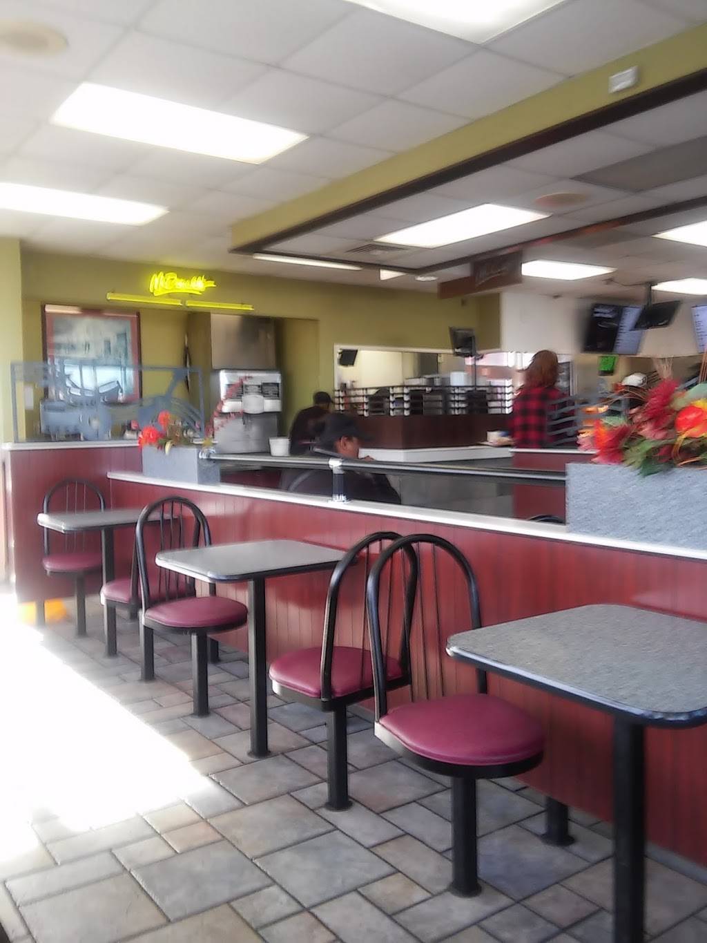 McDonalds | cafe | 1212 W Broadway, Louisville, KY 40203, USA | 5025847446 OR +1 502-584-7446