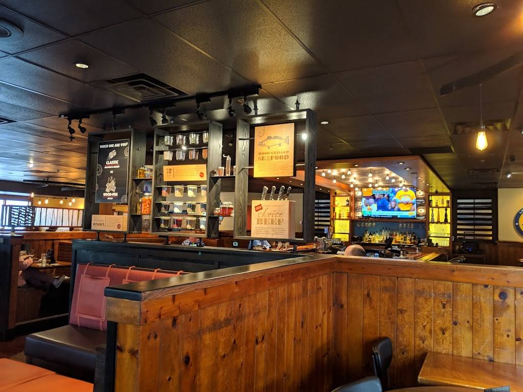 Outback Steakhouse | restaurant | 1761 N Victory Pl, Burbank, CA 91502, USA | 8185672717 OR +1 818-567-2717