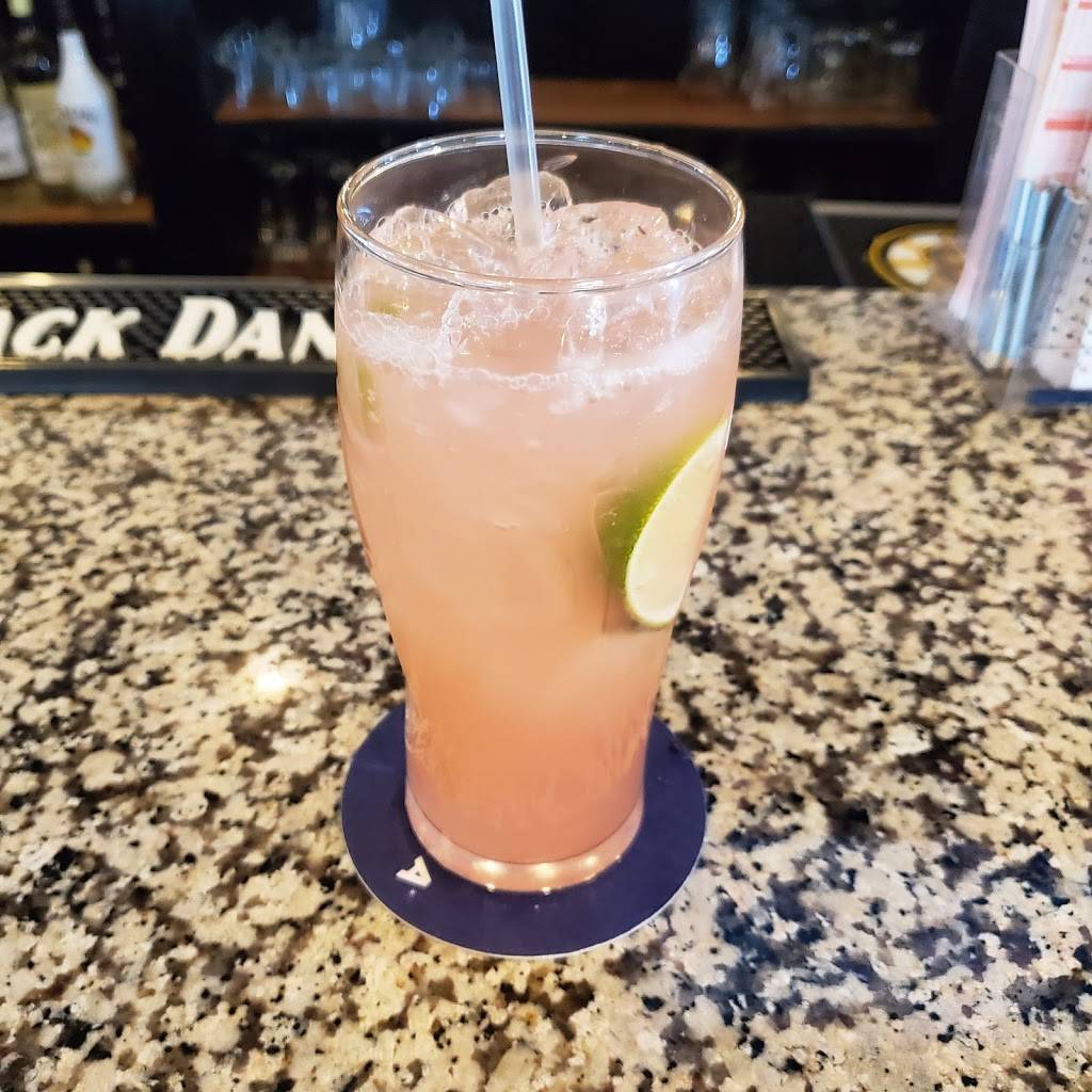 Jones River Tavern | restaurant | 6 Pembroke St, Kingston, MA 02364, USA | 7815854420 OR +1 781-585-4420