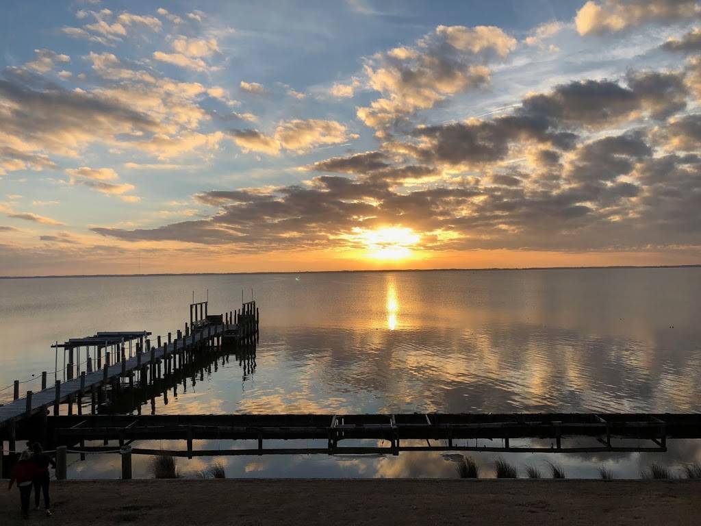 The Village Table and Tavern | restaurant | 1314 Duck Rd, Duck, NC 27949, USA | 2527151414 OR +1 252-715-1414