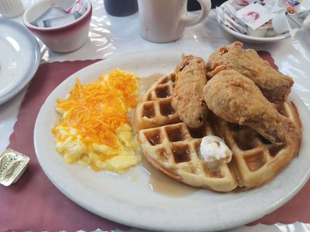 Nikkis Place Southern Cuisine | restaurant | 742 Carter St, Orlando, FL 32805, USA | 4074255301 OR +1 407-425-5301