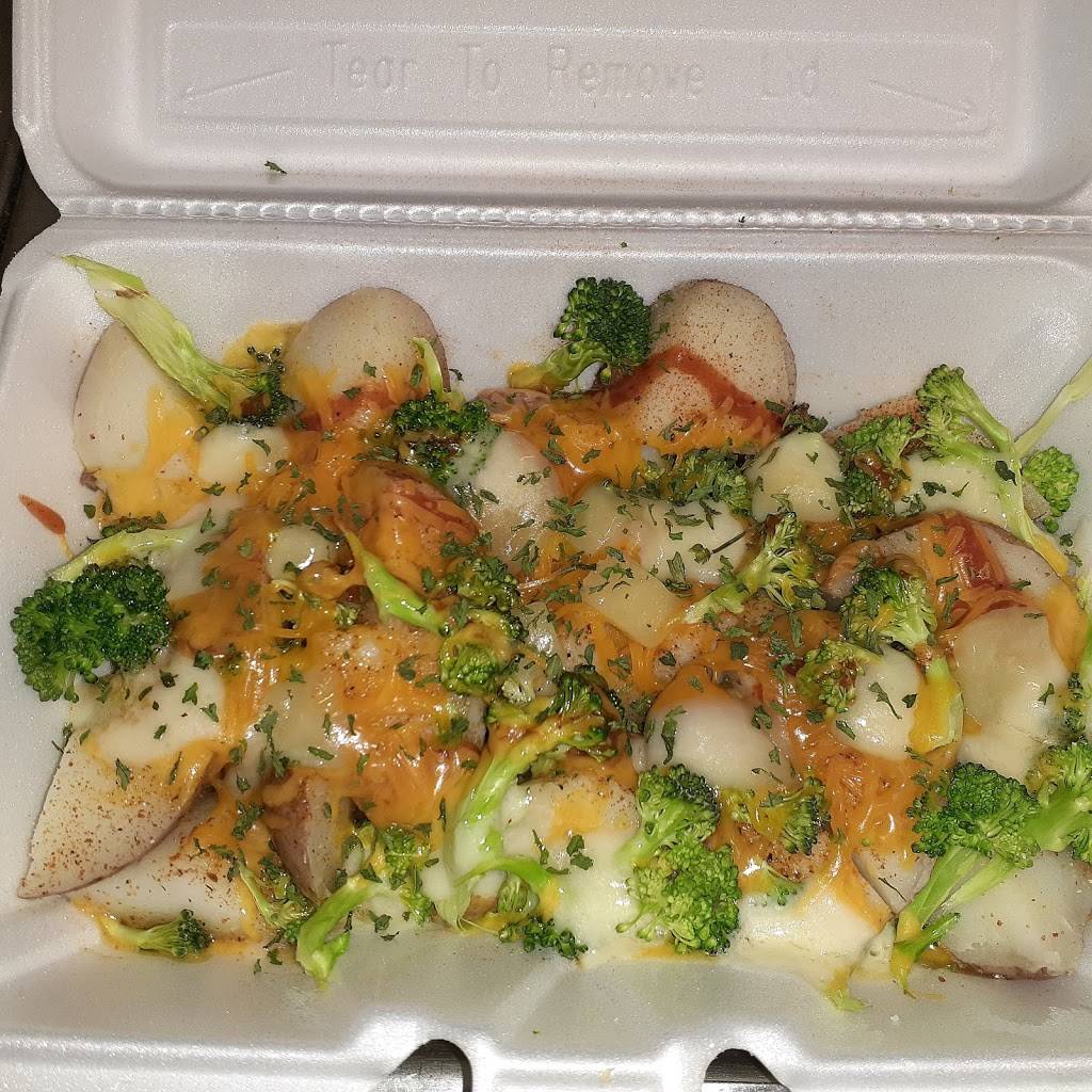 Le truck...tha truck | restaurant | 818 W Allegheny Ave, Philadelphia, PA 19133, USA | 2152284692 OR +1 215-228-4692