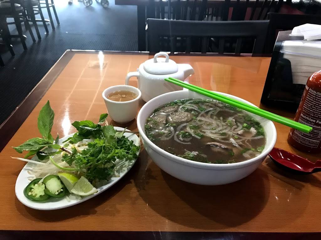 Pho Place | restaurant | 4647 US-280, Birmingham, AL 35242, USA | 2055185334 OR +1 205-518-5334