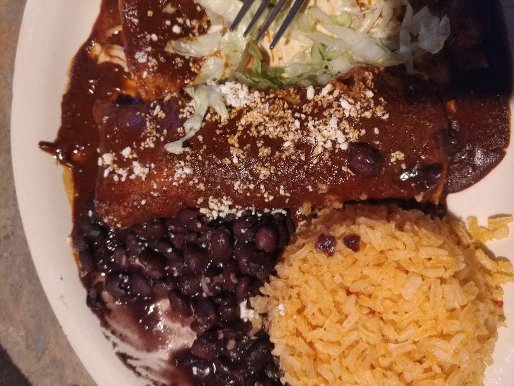 Hectors | restaurant | 1201 S 157th St, Omaha, NE 68130, USA | 4028842272 OR +1 402-884-2272