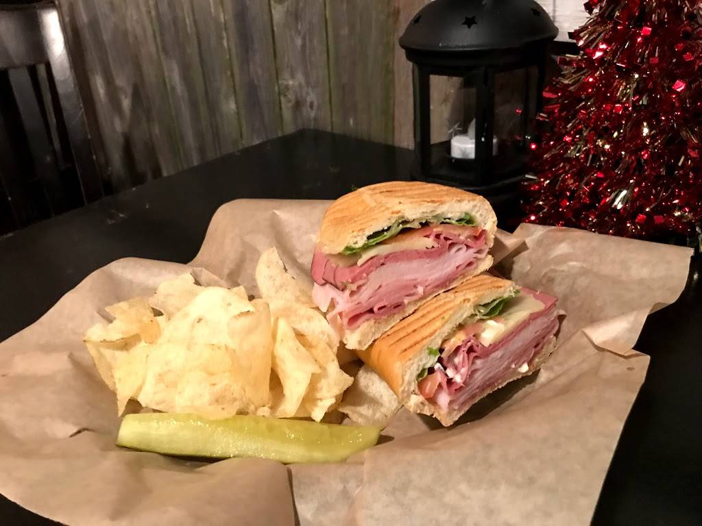 Thee Aroma Sandwich Salad and Espresso Bar | restaurant | 106 W James St, Blue Ridge, TX 75424, USA | 4696678664 OR +1 469-667-8664