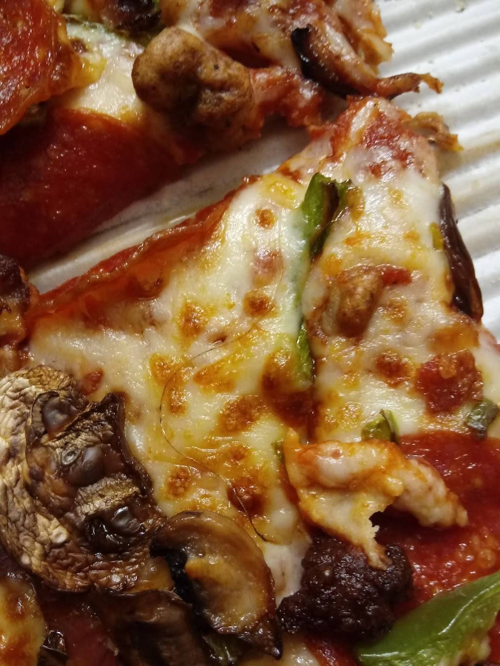 Pizza Hut | meal takeaway | 15210 SE 37th St, Bellevue, WA 98006, USA | 4257467800 OR +1 425-746-7800