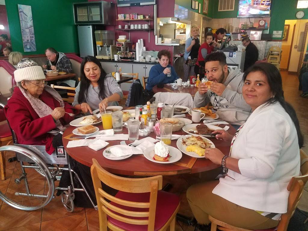 Lucky Grill | restaurant | 3840, 7779 W Talcott Ave, Chicago, IL 60631, USA | 7736319661 OR +1 773-631-9661