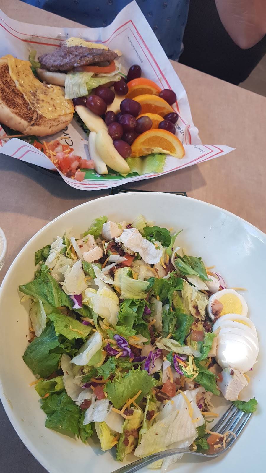 Farmer Boys | restaurant | 20810 Nordhoff St, Chatsworth, CA 91311, USA | 8189931072 OR +1 818-993-1072