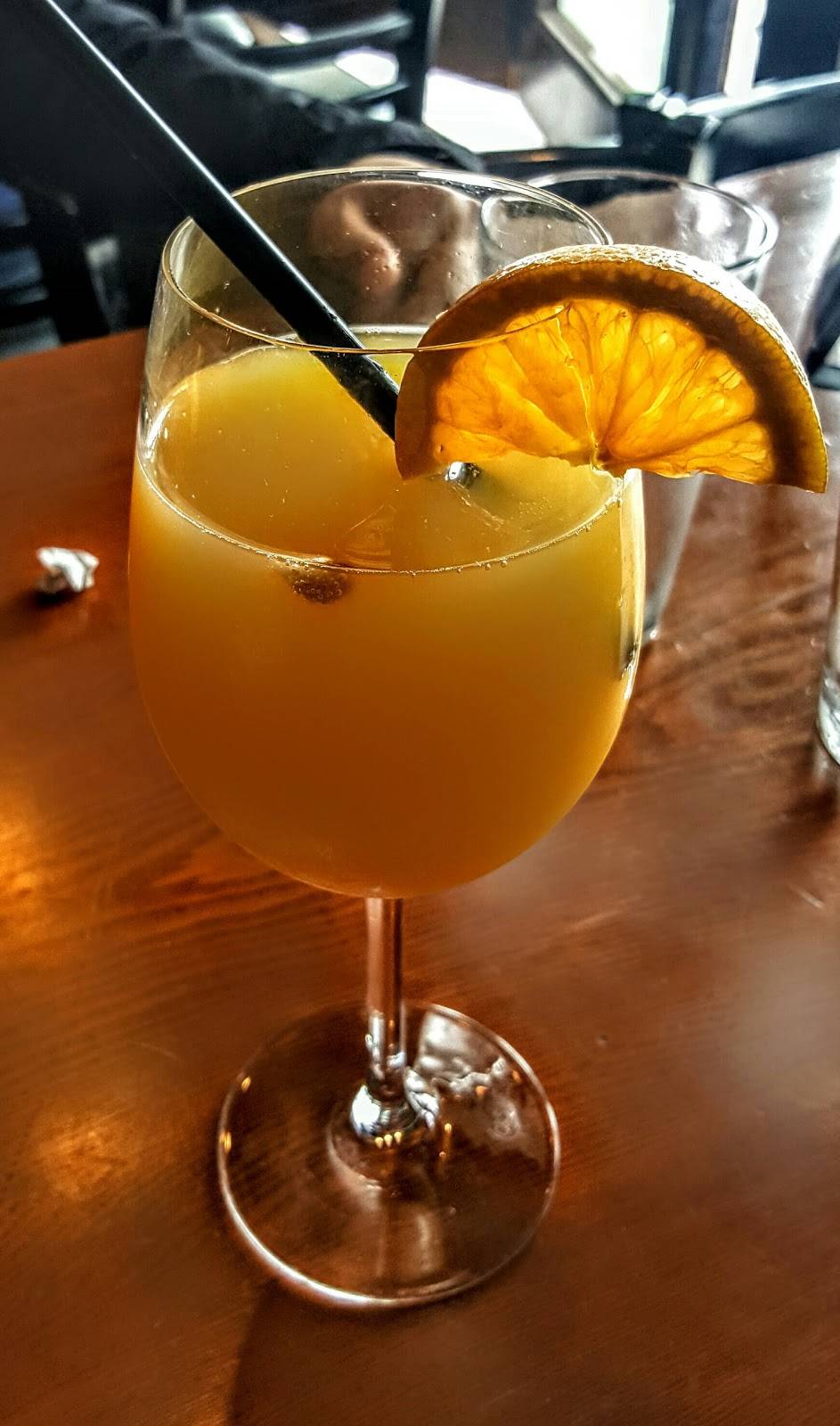 The Lodge Sports Grille | restaurant | 15117 Main St b101, Mill Creek, WA 98012, USA | 4252256347 OR +1 425-225-6347