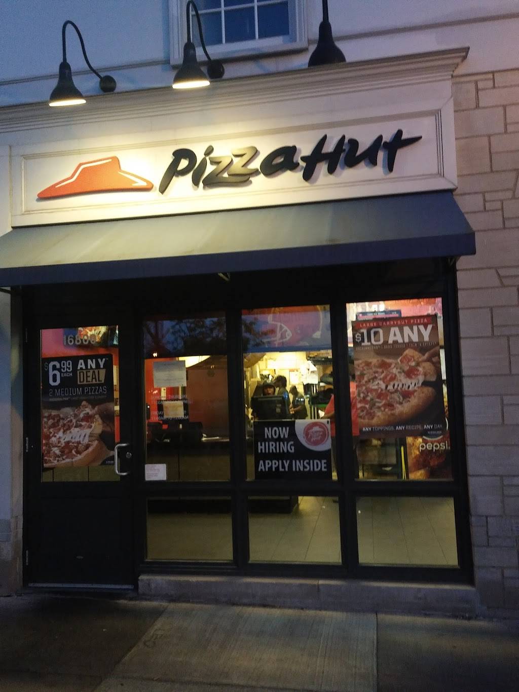 Pizza Hut | restaurant | 16800 Chagrin Blvd, Shaker Heights, OH 44120, USA | 2169216771 OR +1 216-921-6771