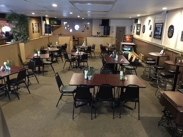 McCunes The Other Side Bar & Bistro | restaurant | 5038 Lewis Ave, Toledo, OH 43612, USA | 4194761577 OR +1 419-476-1577