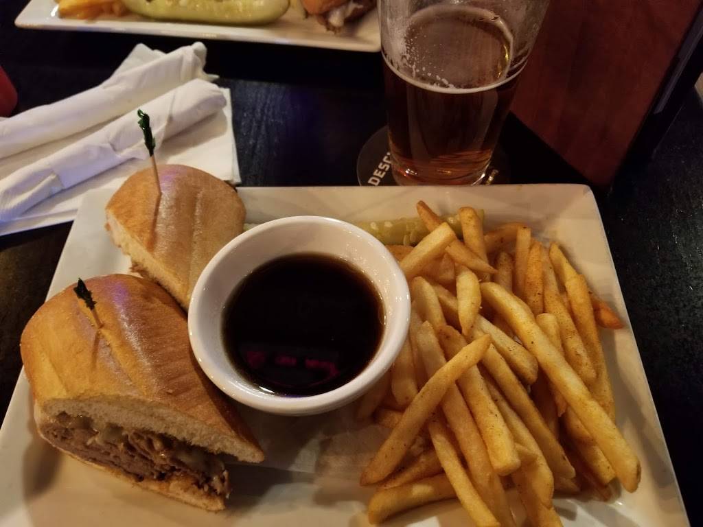 The Office Bar & Grill On Pacific Avenue | restaurant | 813 Pacific Ave, Tacoma, WA 98402, USA | 2535723222 OR +1 253-572-3222