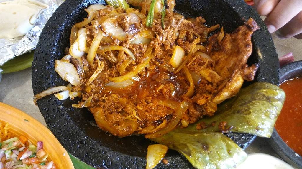 La Parrilla Mexican Grill | restaurant | 2100 Power Plant Pkwy, Hampton, VA 23666, USA | 7578250007 OR +1 757-825-0007