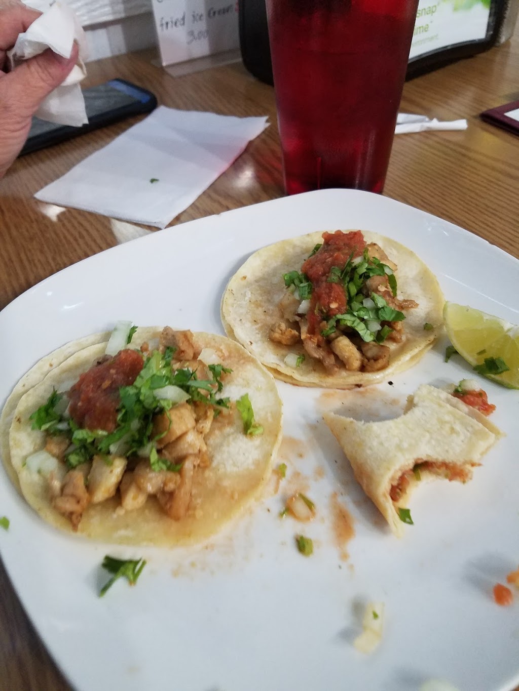 La Fonda | restaurant | 1021 E Gamebird Rd, Pahrump, NV 89048, USA | 7752531604 OR +1 775-253-1604