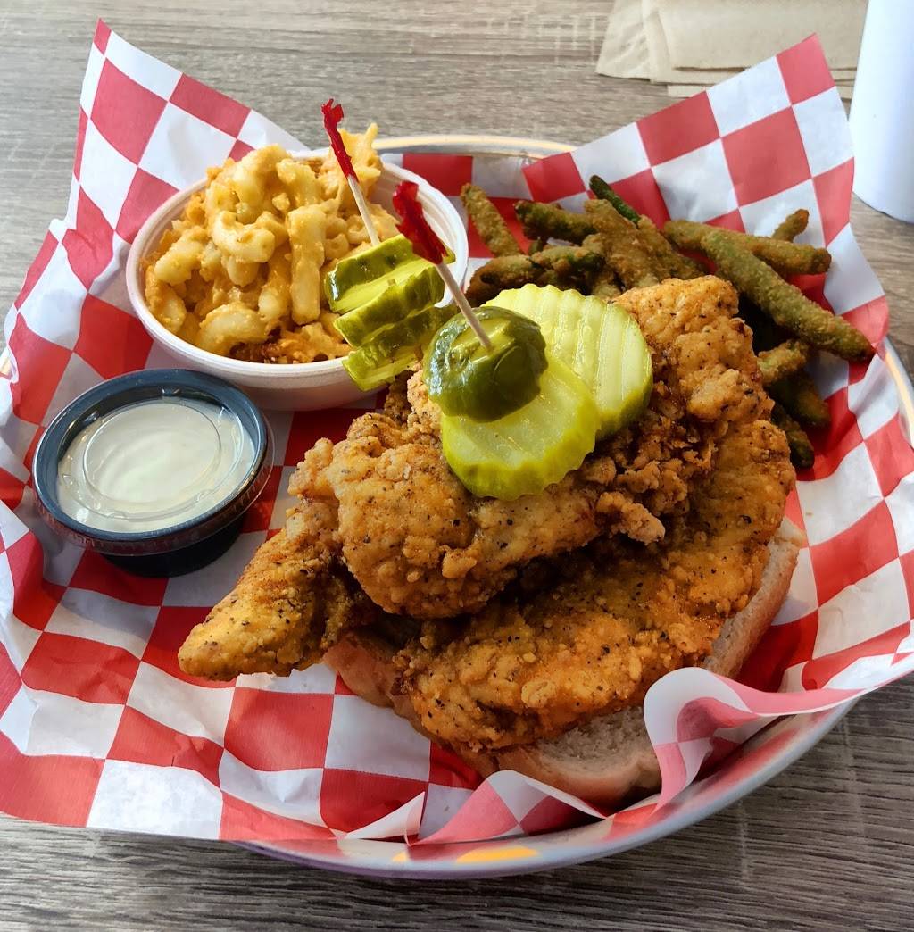 Wangs Hot Chicken | restaurant | 311 Broadway St, Aurora, IN 47001, USA | 8126559574 OR +1 812-655-9574