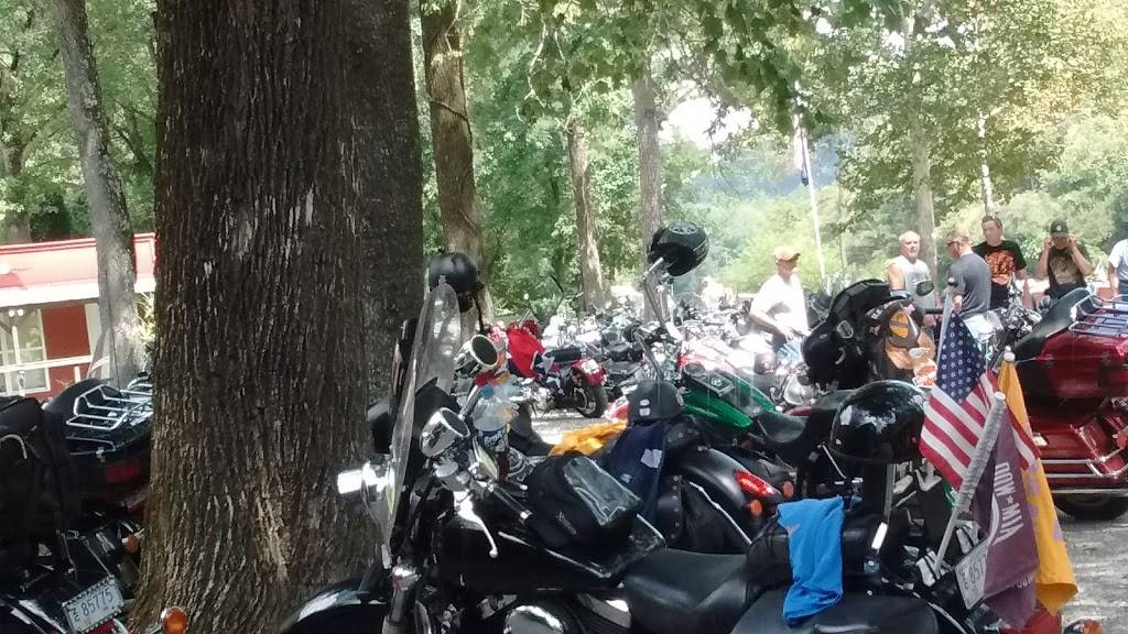 Bobarosa Saloon | restaurant | 2299 Hwy 25/70 E, Del Rio, TN 37727, USA | 4236139726 OR +1 423-613-9726