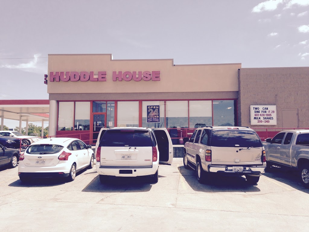 Huddle House | meal takeaway | 1304 Chantilly St, Laurel, MS 39440, USA | 6014281985 OR +1 601-428-1985