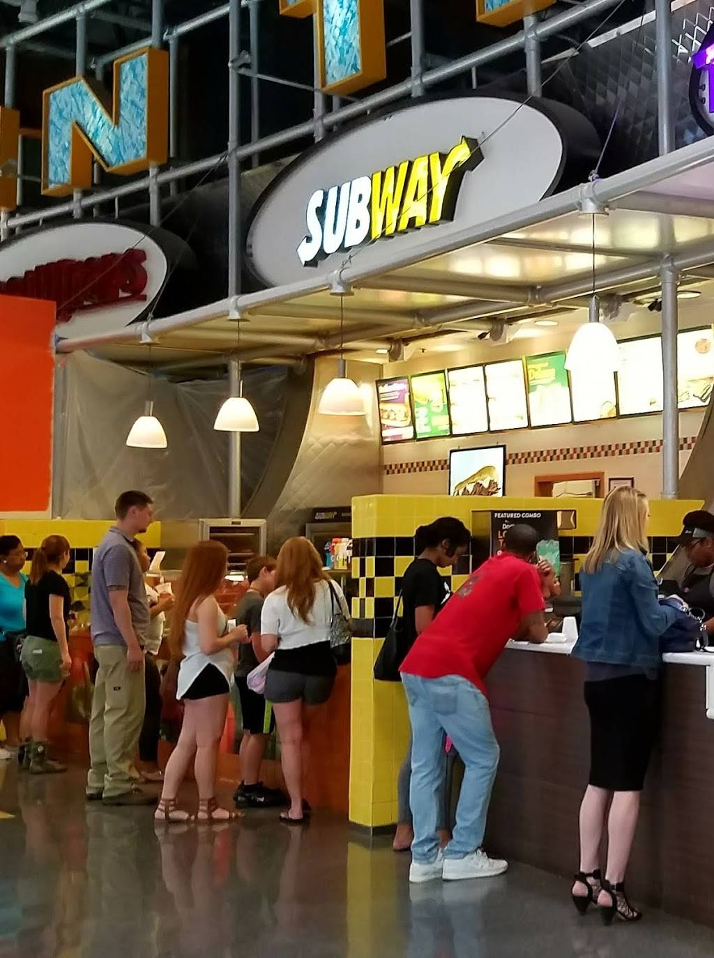 Subway | restaurant | 8128 Renaissance Pkwy, Durham, NC 27713, USA | 9195720902 OR +1 919-572-0902