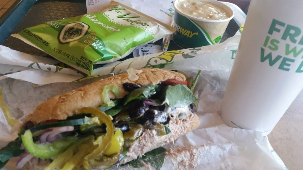 Subway | restaurant | 901 N Carpenter Rd, Crossroads Shopping Ctr Suite 20, Modesto, CA 95351, USA | 2095227827 OR +1 209-522-7827