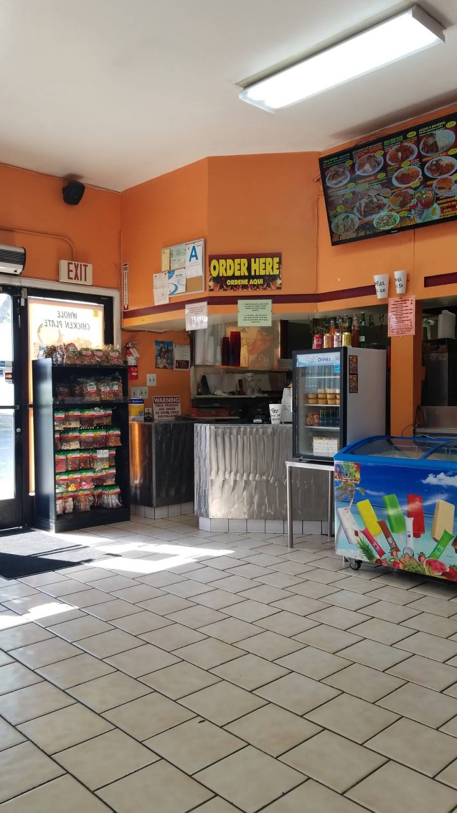 Los Tres Pollos | restaurant | 525 E Rosecrans Ave, Compton, CA 90221, USA | 3107633913 OR +1 310-763-3913