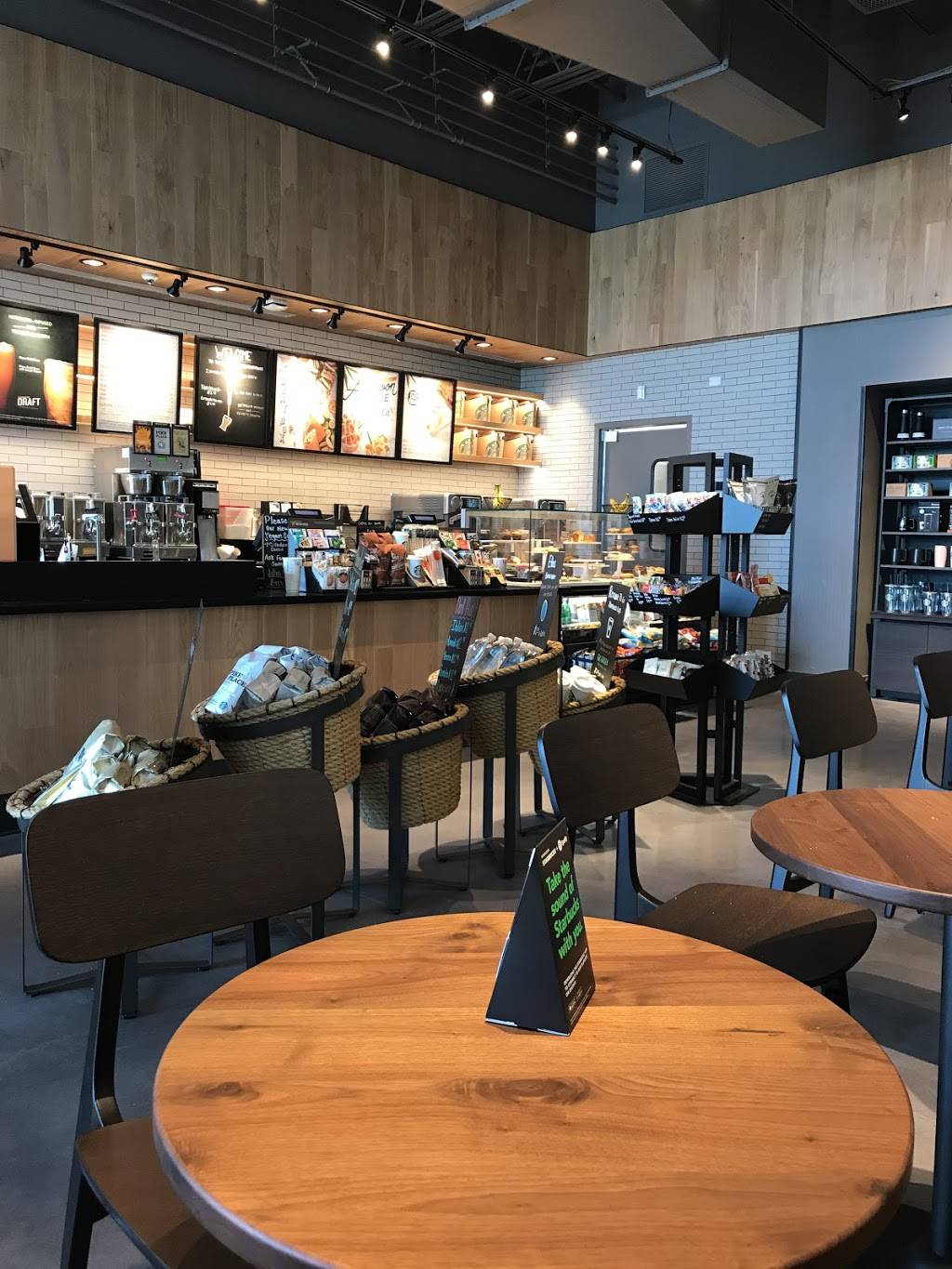 Starbucks | cafe | 830 Old Trail Dr, Naples, FL 34103, USA | 2395713599 OR +1 239-571-3599
