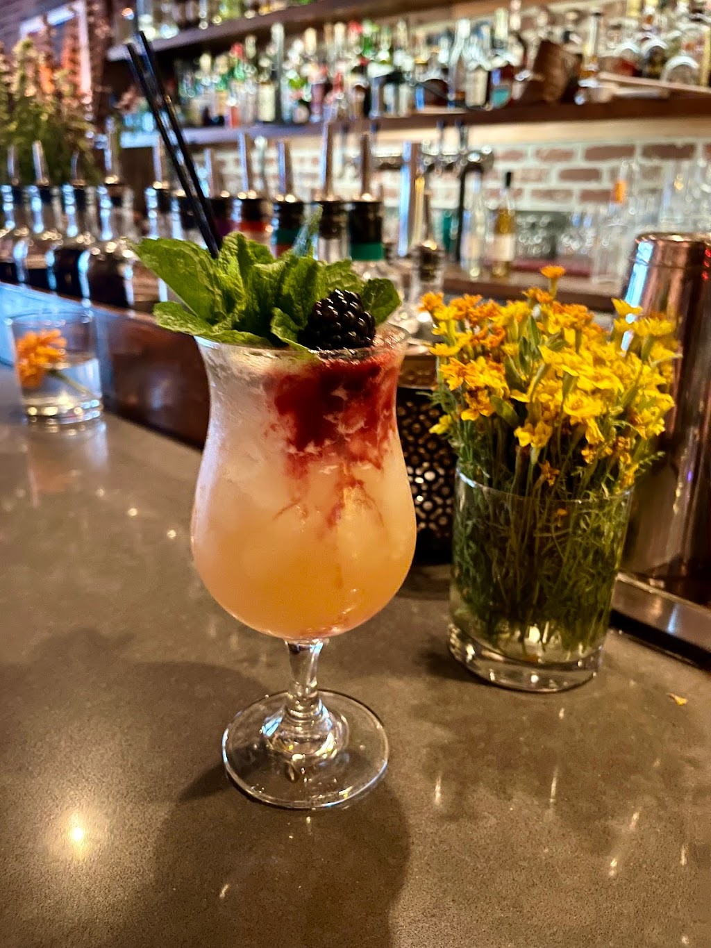 Amandine Lounge | night club | 235 1st St, Los Altos, CA 94022, USA | 6502049222 OR +1 650-204-9222