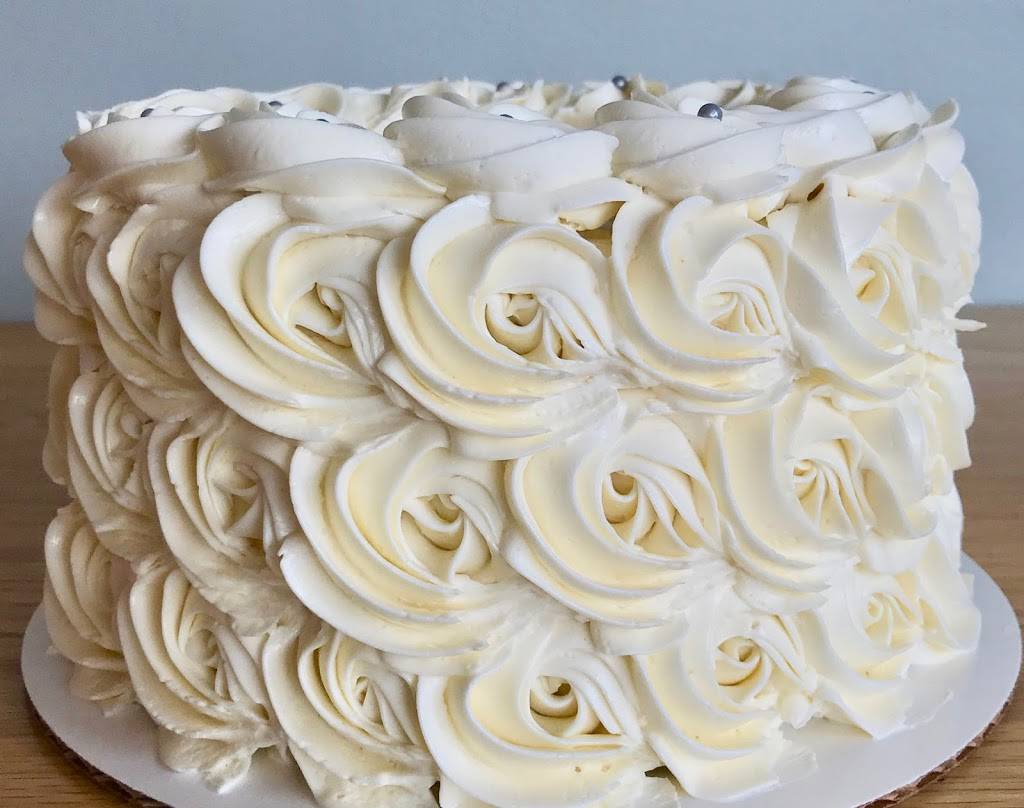 Edge of Sweetness Bakery and Cafe | bakery | 6034 N Broadway, Chicago, IL 60660, USA | 7735649683 OR +1 773-564-9683