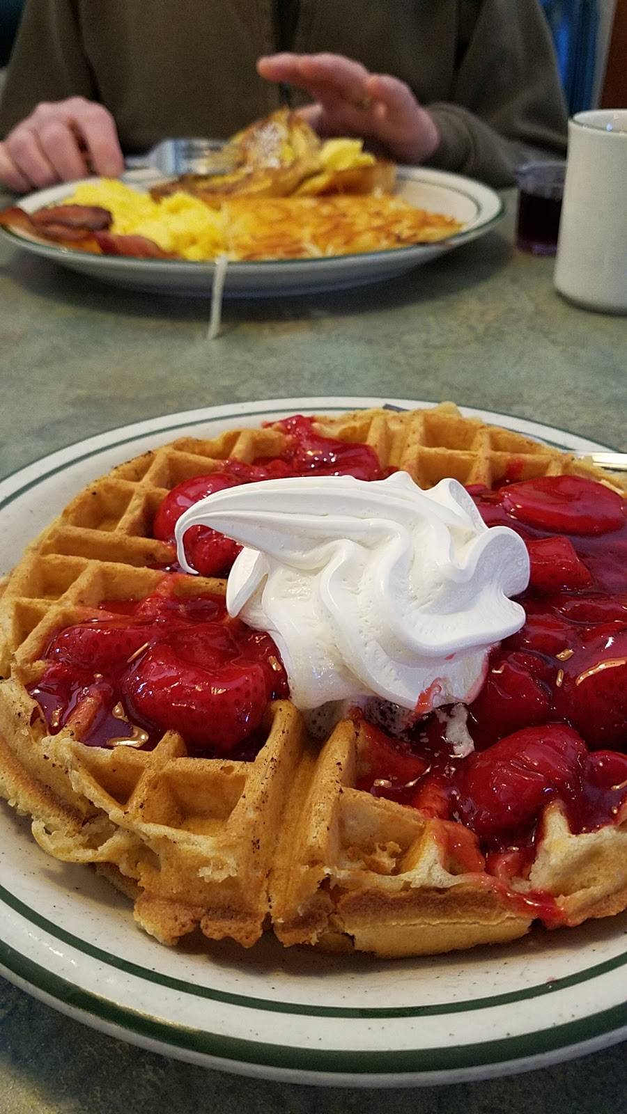 Country Waffles- Antioch | restaurant | 5865 Lone Tree Way ste a, Antioch, CA 94531, USA | 9257790134 OR +1 925-779-0134