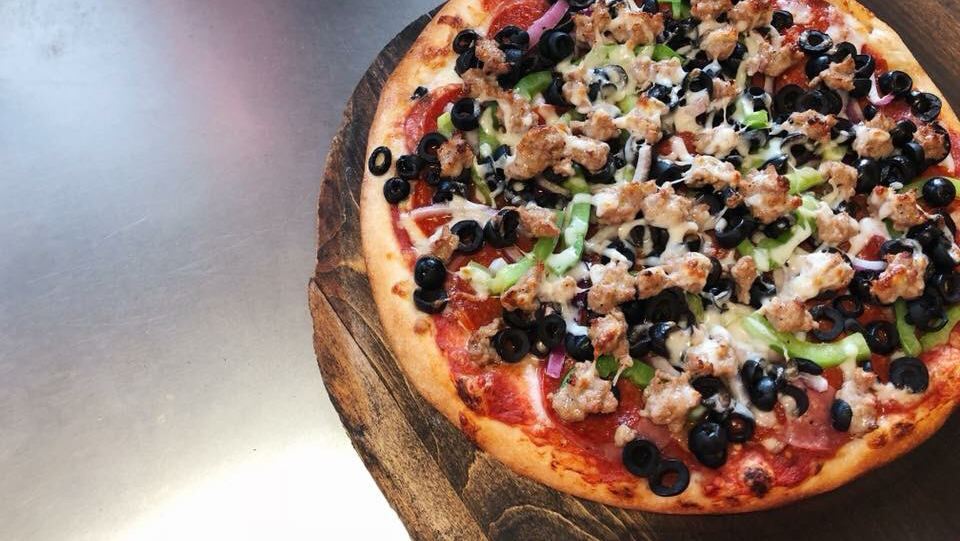 Riverside Pizzeria | restaurant | 609 Riverside Ave, Roseville, CA 95678, USA | 9167841515 OR +1 916-784-1515