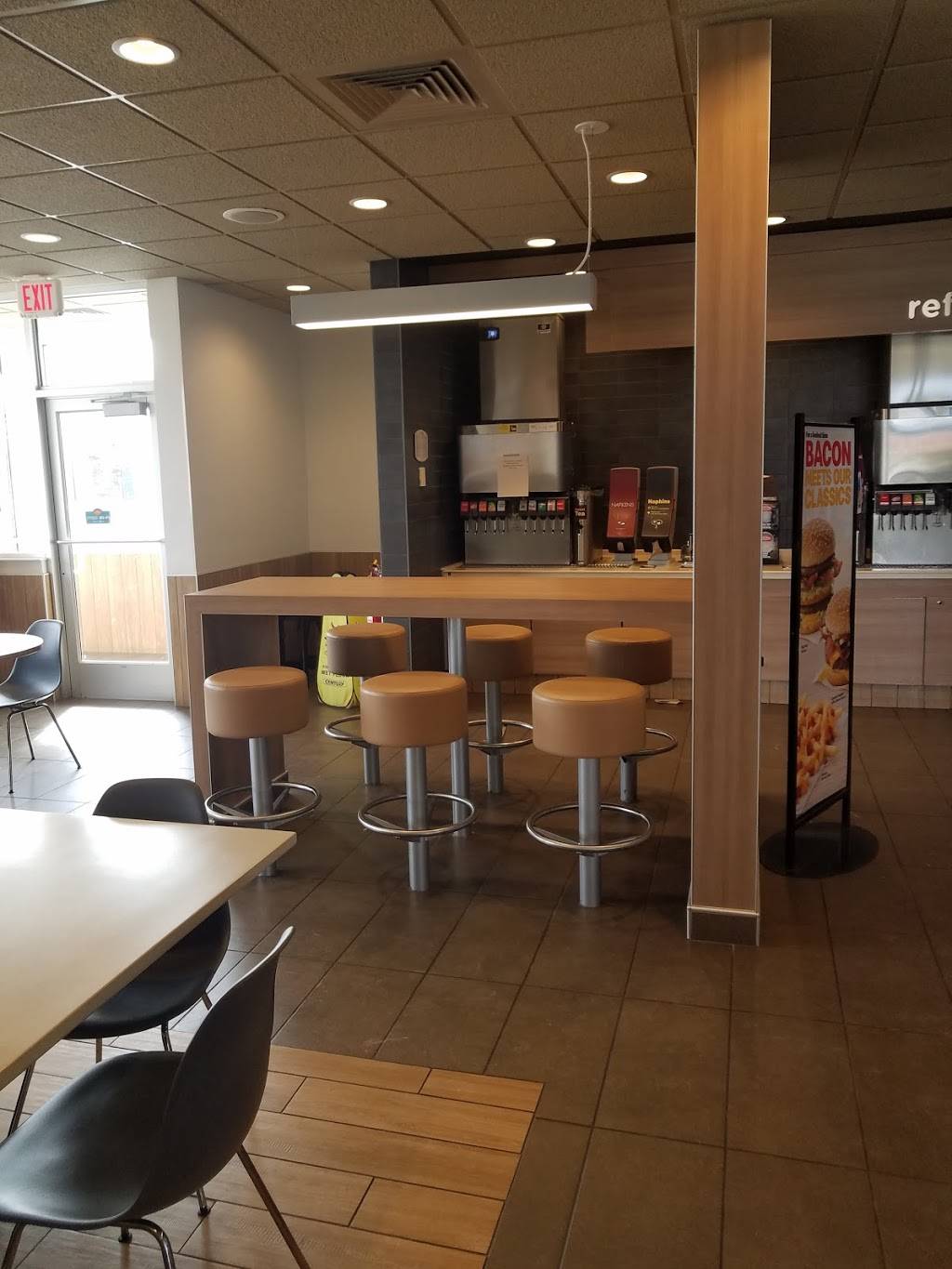 McDonalds | cafe | 111 Merchant St, Winchester, VA 22603, USA | 5405458657 OR +1 540-545-8657