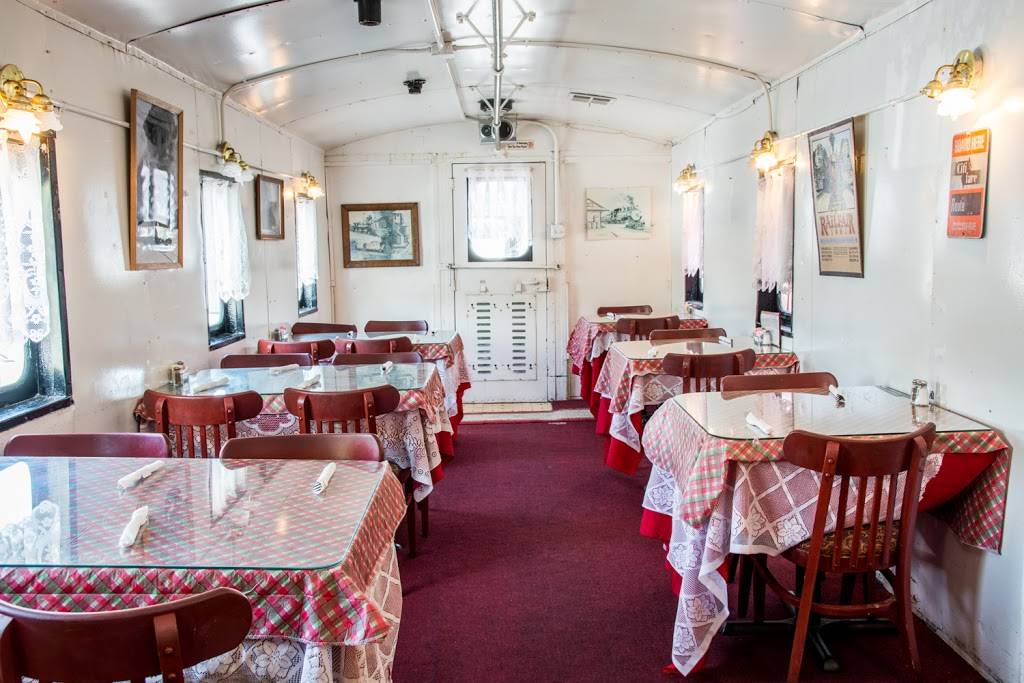 Red Caboose | restaurant | 210 Fulton Shipyard Rd, Antioch, CA 94509, USA | 9257771921 OR +1 925-777-1921