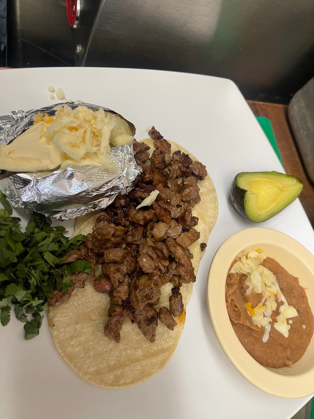 El Rincón De Ferny | restaurant | 4115 Dyer St suite a, El Paso, TX 79930, USA | 9153078922 OR +1 915-307-8922