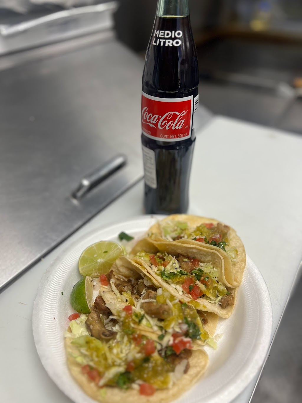 Lonchera a La Morada | restaurant | 1005 E River Rd, Belen, NM 87002, USA | 8062404998 OR +1 806-240-4998