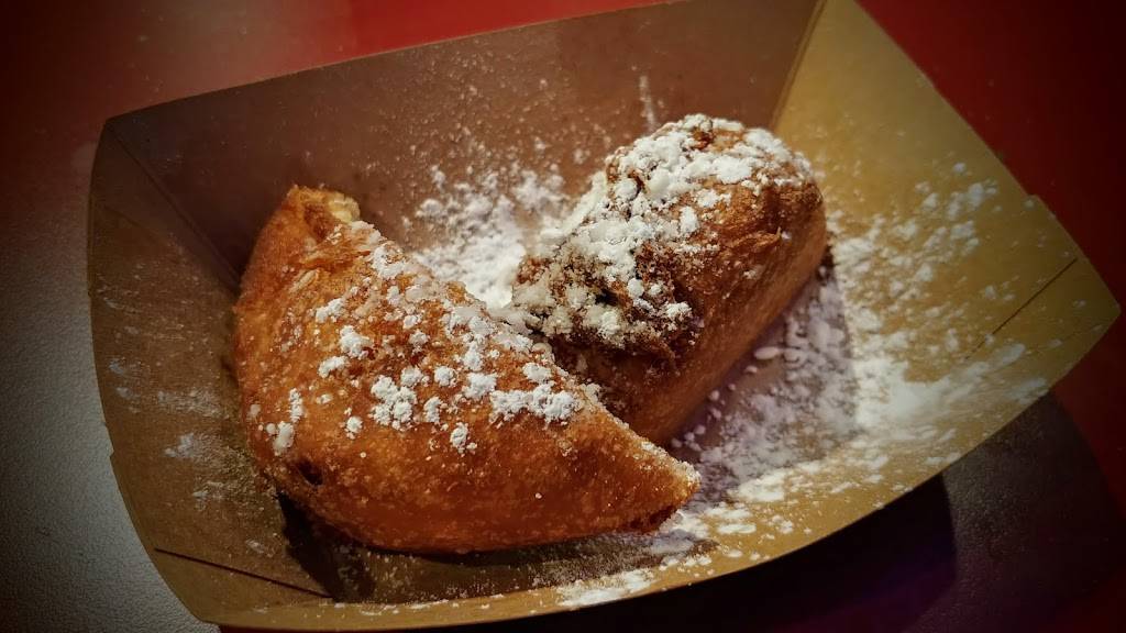 Urban Hotdog Company | restaurant | 10250 Cottonwood Park NW #400, Albuquerque, NM 87114, USA | 5058985671 OR +1 505-898-5671