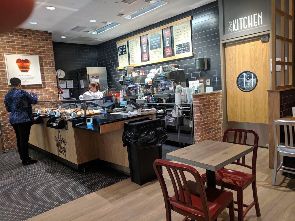 Pret A Manger | cafe | 30 Mall Dr W, Jersey City, NJ 07310, USA | 2012175601 OR +1 201-217-5601