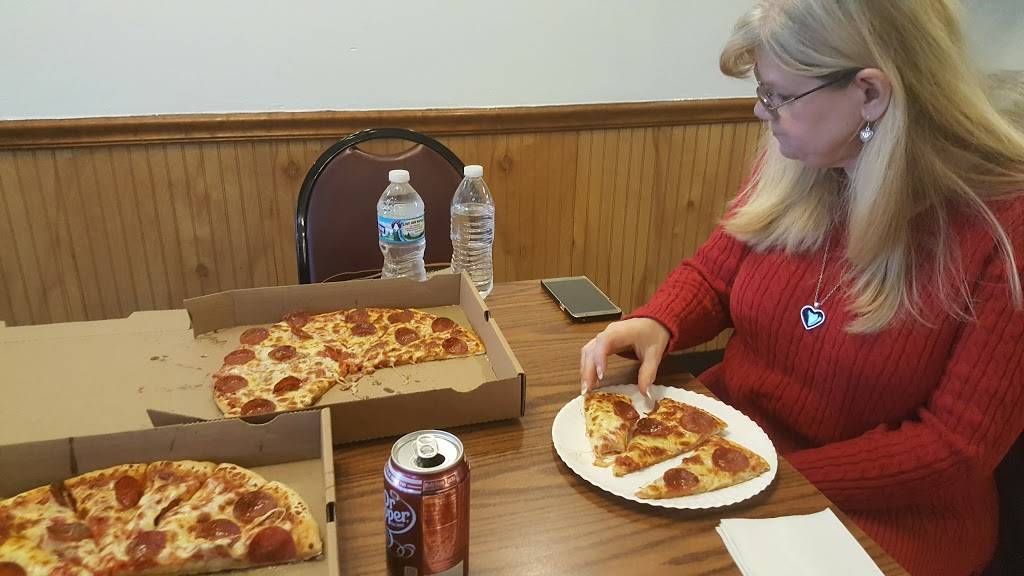 Debras Pizza | restaurant | 318 Hudson Ave, Newark, OH 43055, USA | 7403451350 OR +1 740-345-1350