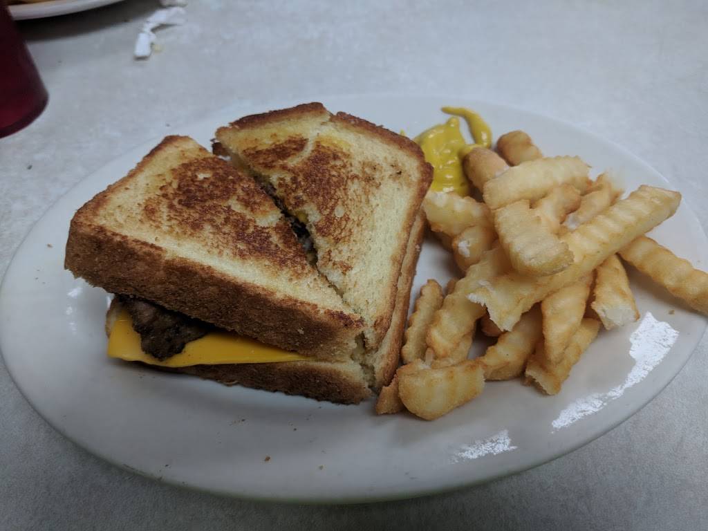 Parkview Restaurant | restaurant | 110 E 30th St, Connersville, IN 47331, USA | 7658258845 OR +1 765-825-8845