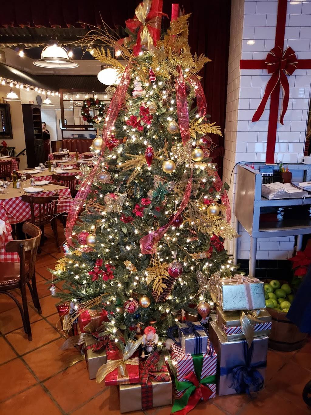 Uncle Bacalas | restaurant | 2370 Jericho Turnpike, Garden City Park, NY 11040, USA | 5167390505 OR +1 516-739-0505