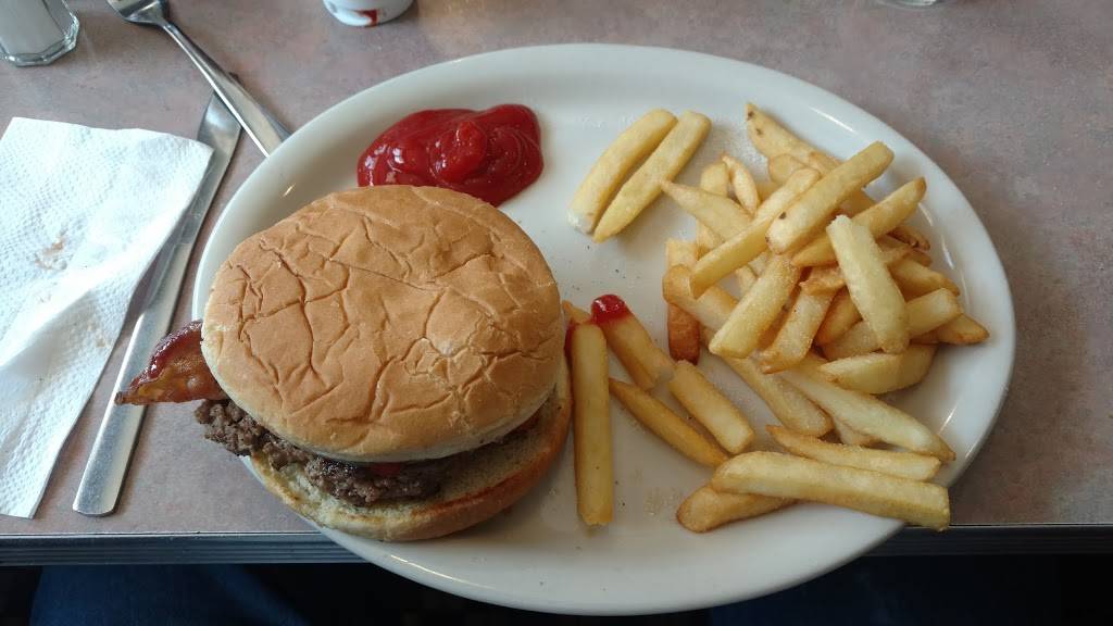 Tastee Diner | restaurant | 8601 Cameron St, Silver Spring, MD 20910, USA | 3015898171 OR +1 301-589-8171