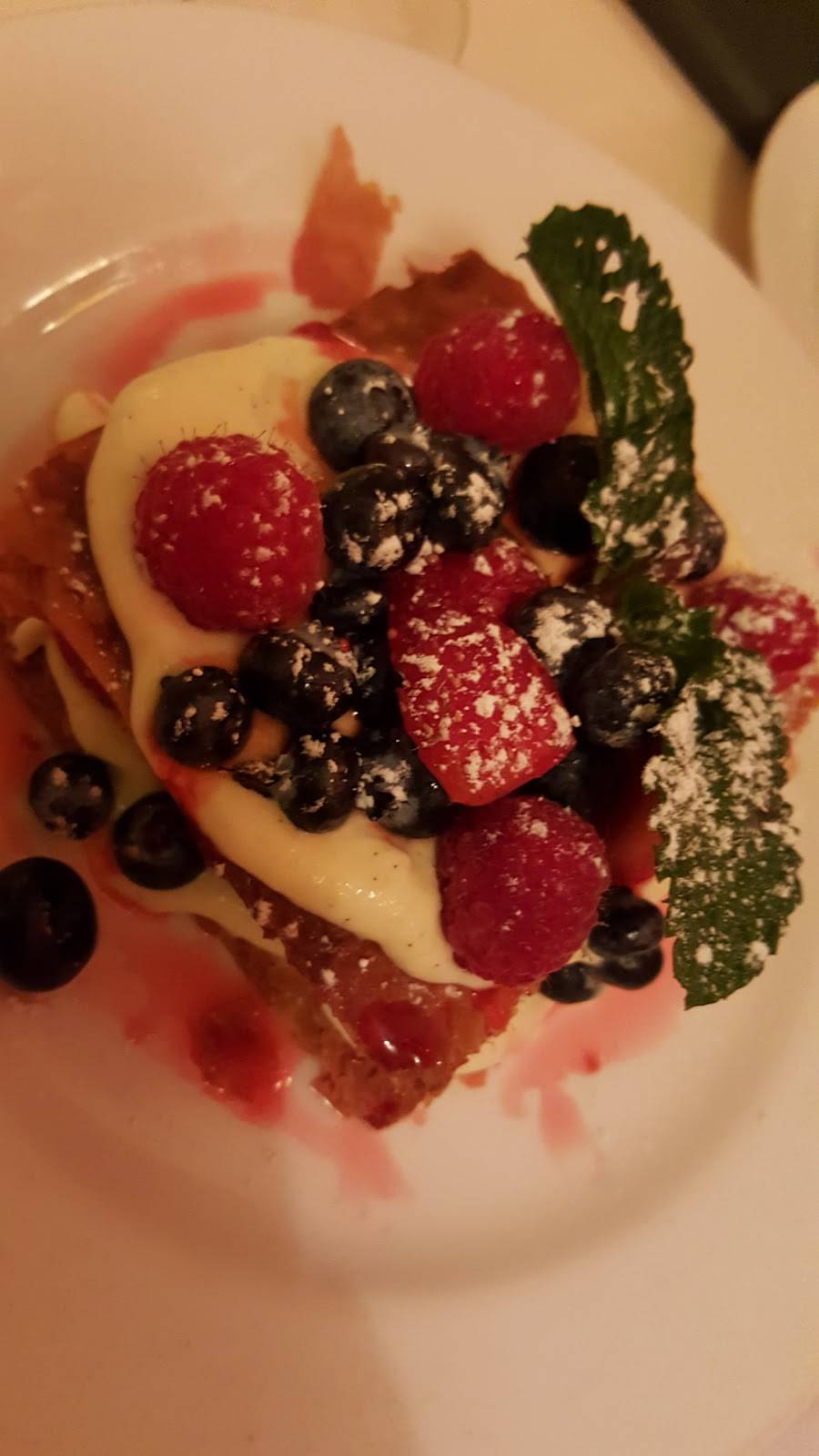 Amaranth | restaurant | 21 E 62nd St # 1, New York, NY 10065, USA | 2129806700 OR +1 212-980-6700