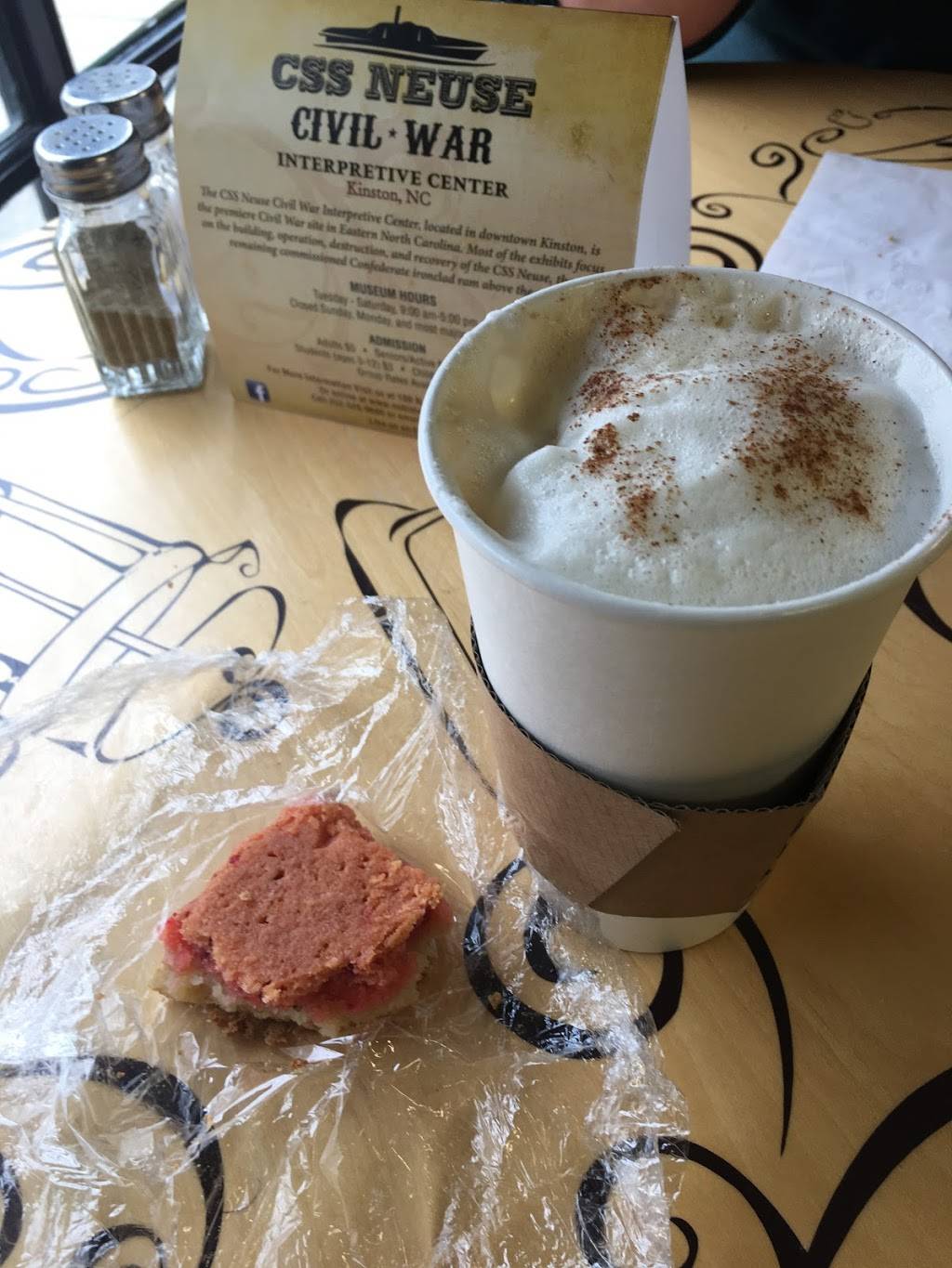 Queen Street Deli | bakery | 117 S Queen St, Kinston, NC 28501, USA | 2525271900 OR +1 252-527-1900