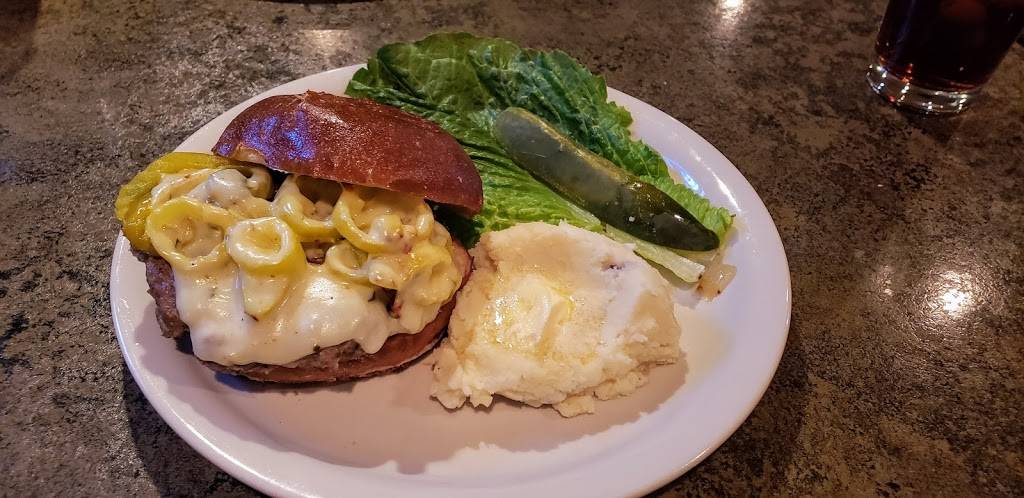 Calmes Pub | restaurant | 1441 Arbor Way, Kaukauna, WI 54130, USA | 9207599167 OR +1 920-759-9167