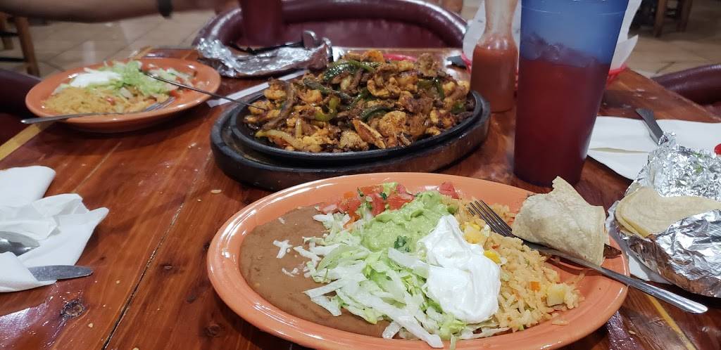 El Acapulco | restaurant | 1325 W Main St, Corning, AR 72422, USA | 8708575001 OR +1 870-857-5001