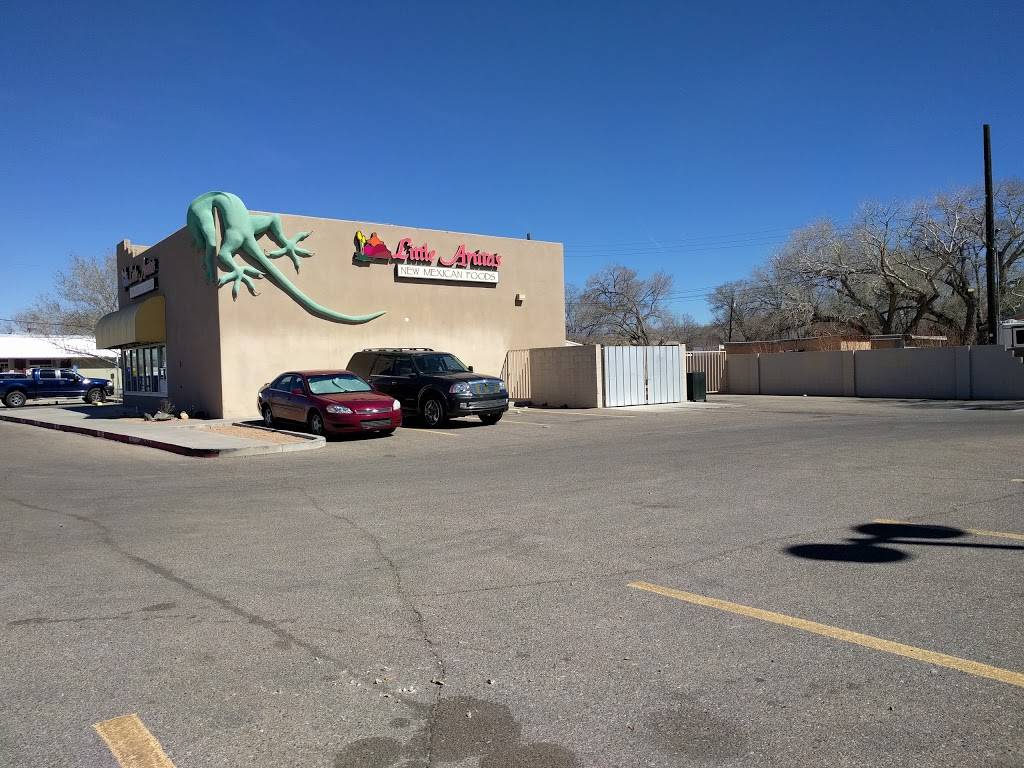 Little Anitas New Mexican Food | restaurant | 5835, 3314 Isleta Blvd SW, Albuquerque, NM 87105, USA | 5058771771 OR +1 505-877-1771