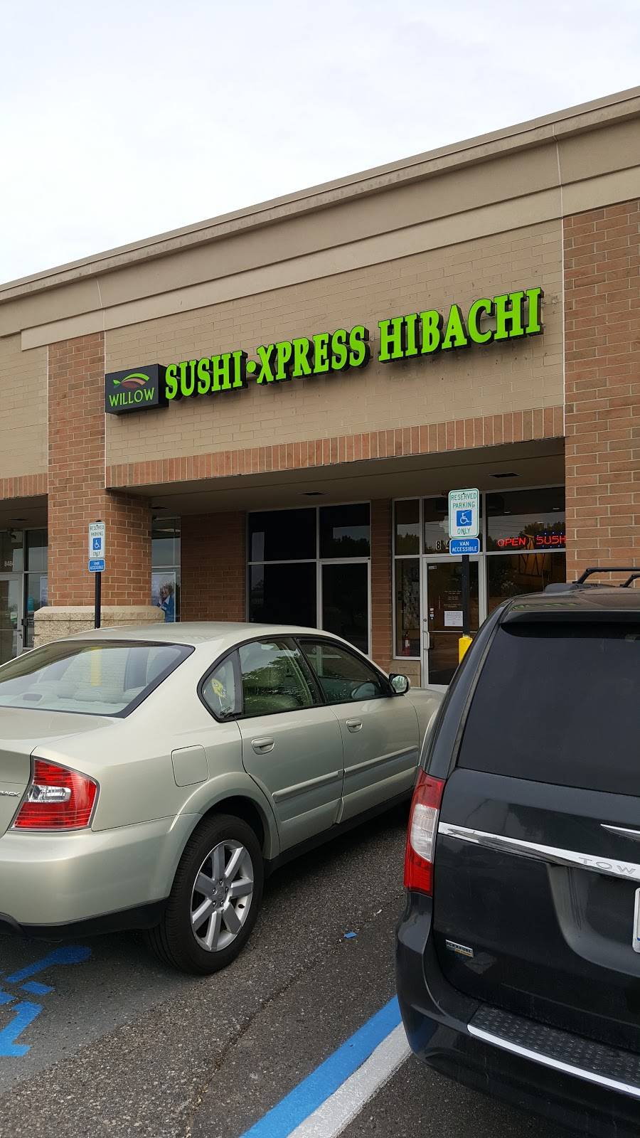 Willow Sushi | restaurant | 8480 26 Mile Rd, Shelby Charter Twp, MI 48316, USA | 5867864855 OR +1 586-786-4855
