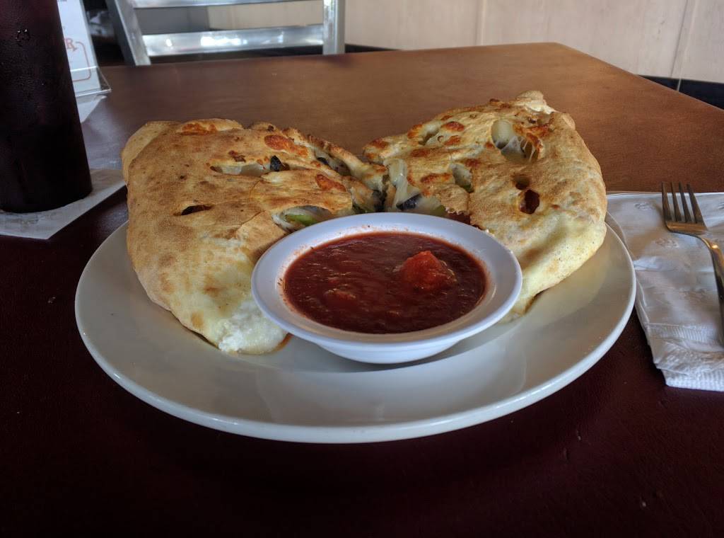 Lil Riccis | restaurant | 16950 W Colfax Ave, Golden, CO 80401, USA | 3032151618 OR +1 303-215-1618